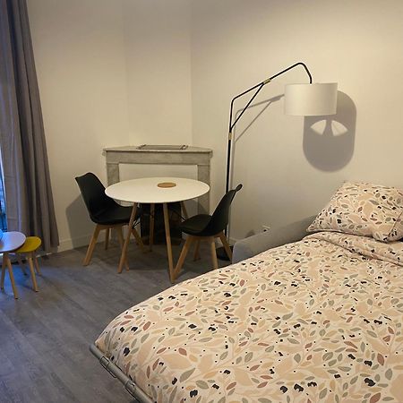 Bel Appartement T1 30M2 Centre Historique Aubagne Exteriör bild